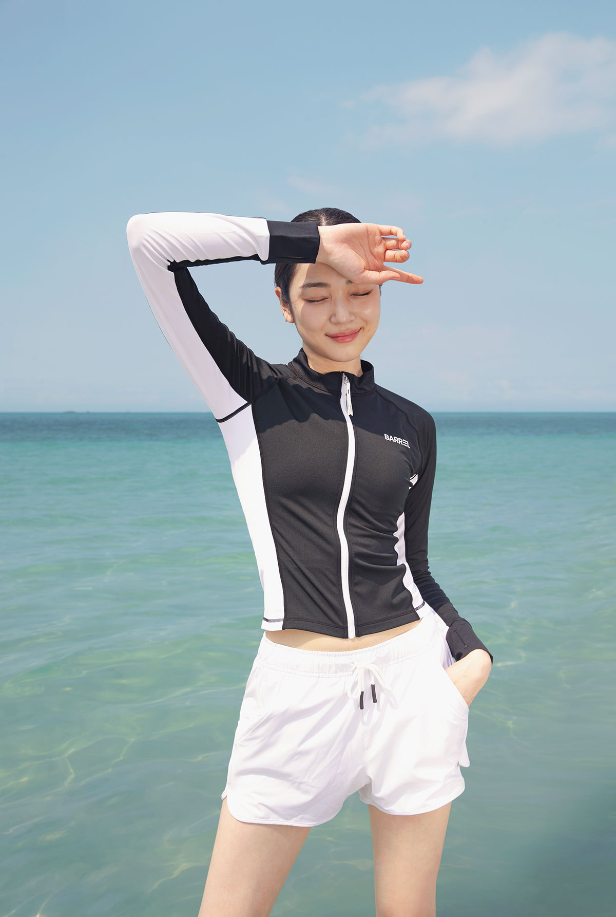 룩북 이미지