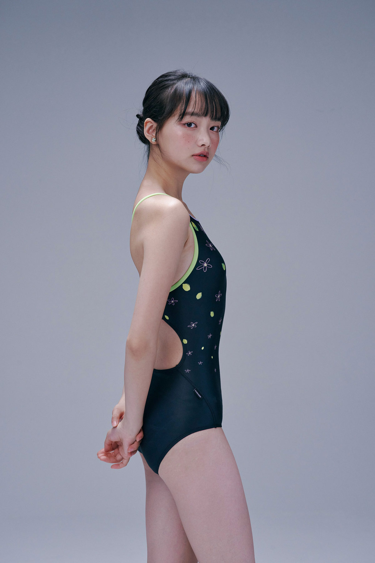 룩북 이미지